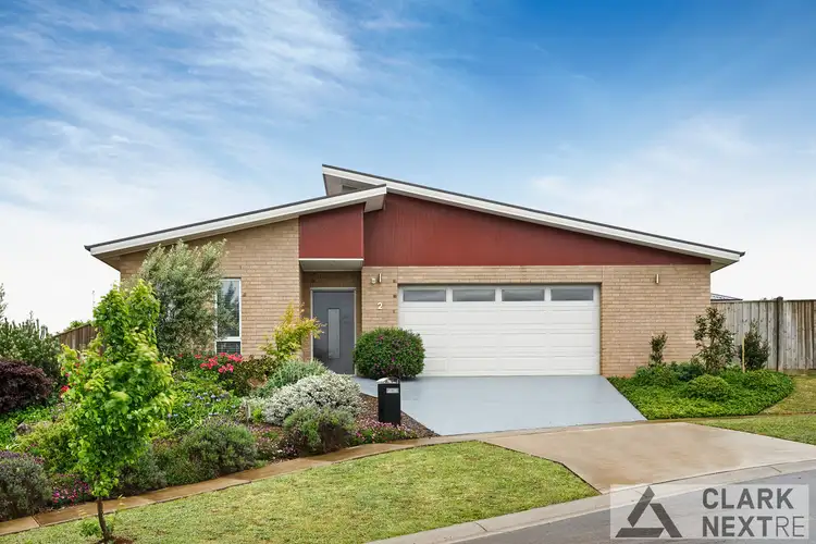 2 Heyington Place, Drouin VIC 3818