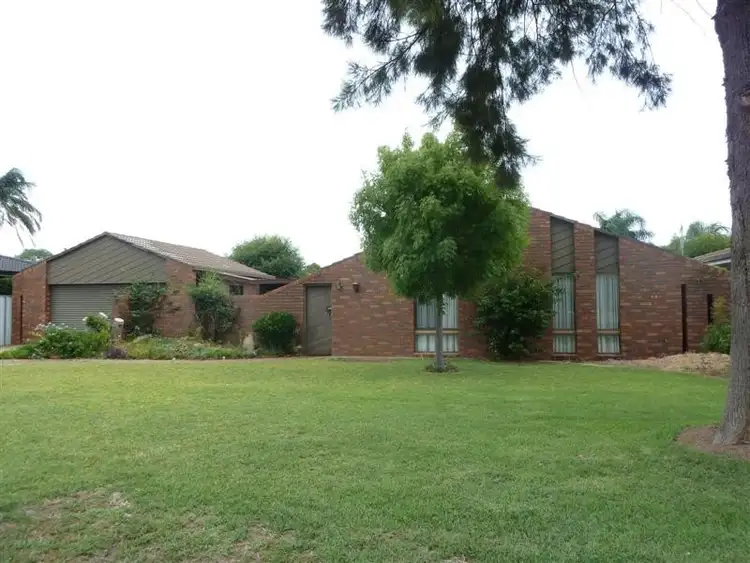 19 Norfolk Crescent, Dubbo NSW 2830