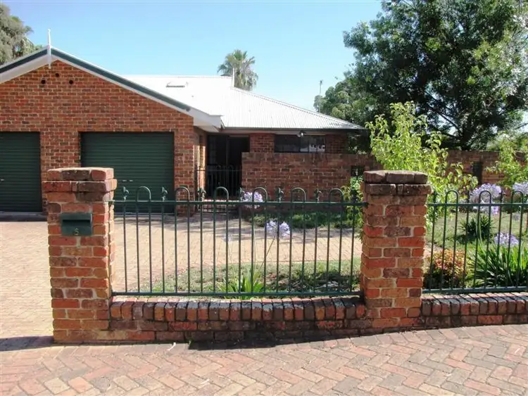 Main view of Homely townhouse listing, 5/42 Bishop Street, Dubbo NSW 2830