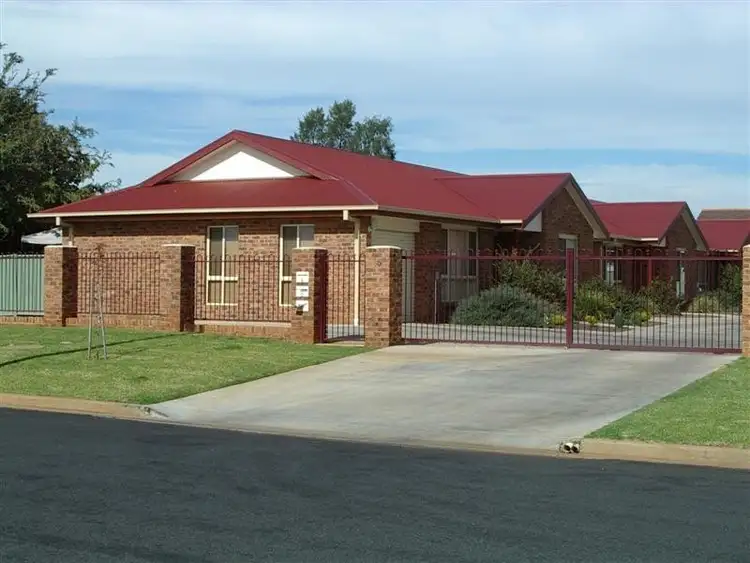 Main view of Homely villa listing, 5/15 Bedford Avenue, Dubbo NSW 2830