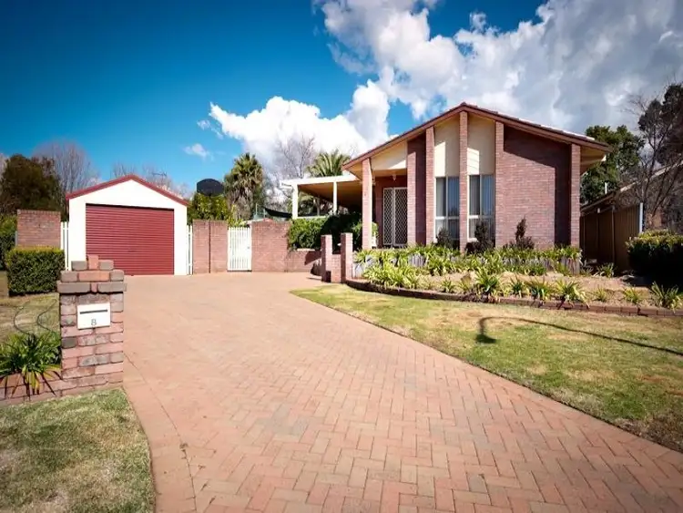 8 Lesley Place, Dubbo NSW 2830
