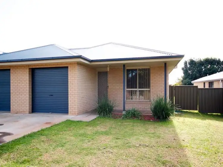 Second view of Homely semi-detached listing, 2/11 Magpie Close, Dubbo NSW 2830