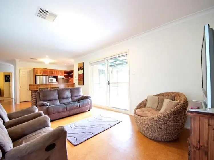 Fifth view of Homely house listing, 10 Ingrid Place, Dubbo NSW 2830