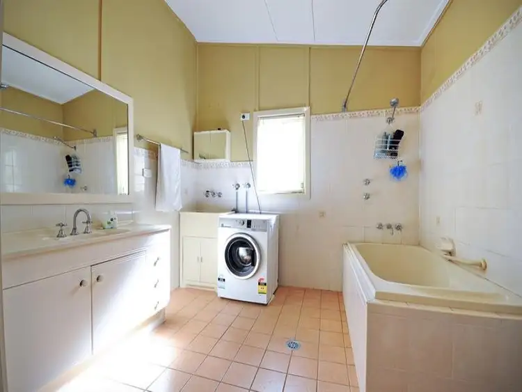 Sixth view of Homely house listing, 4 Rawson Street, Dubbo NSW 2830