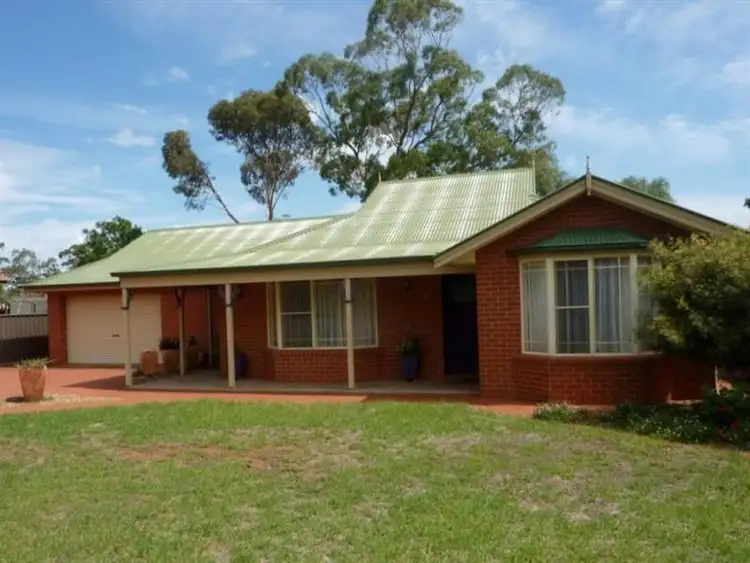 97 Websdale Drive, Dubbo NSW 2830