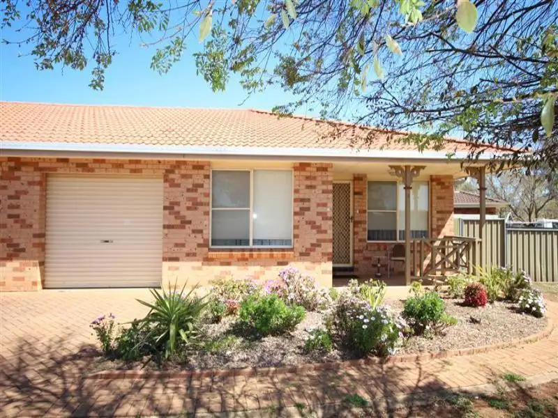 Main view of Homely semi-detached listing, 2/7 Pegasus Place, Dubbo NSW 2830