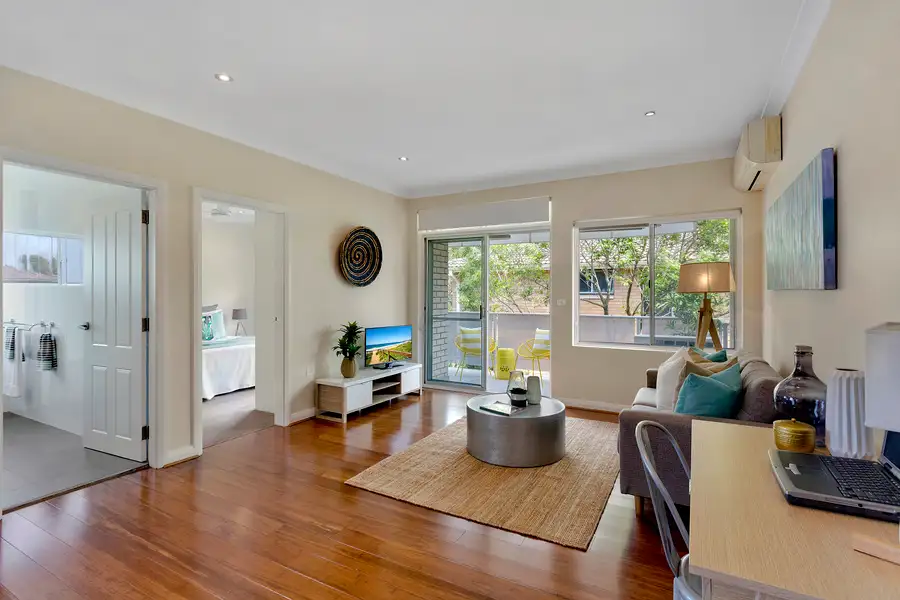 Main view of Homely unit listing, 7/3-5 Wetherill Street, Narrabeen NSW 2101