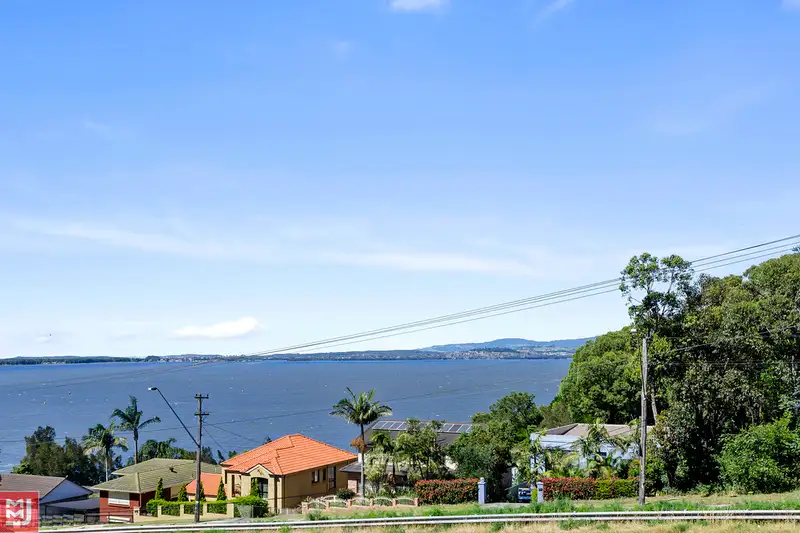 Main view of Homely house listing, 382 Northcliffe Drive, Lake Heights NSW 2502
