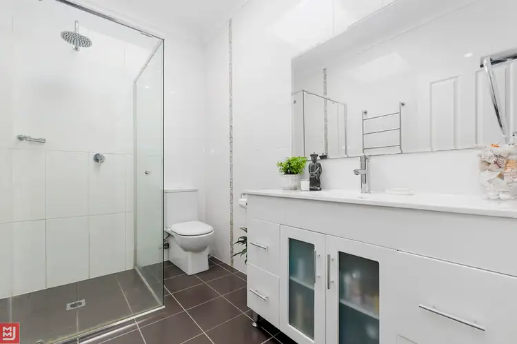 Fourth view of Homely house listing, 382 Northcliffe Drive, Lake Heights NSW 2502