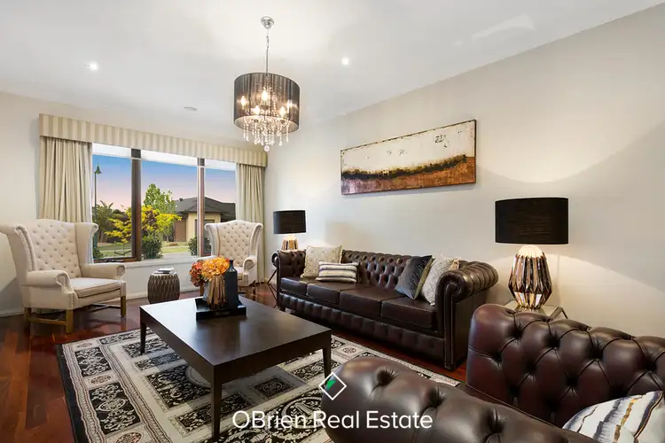 Second view of Homely house listing, 6 Saul Avenue, Berwick VIC 3806