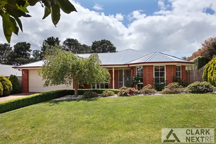 25 Davey Drive, Drouin VIC 3818