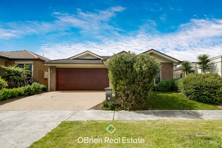 6 Seville Street, Pakenham VIC 3810