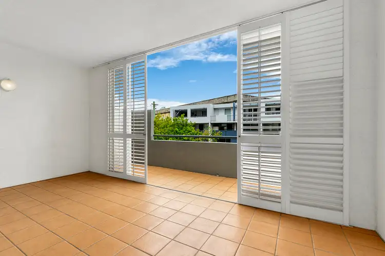 Main view of Homely apartment listing, 3/46 Chermside Street, Teneriffe QLD 4005