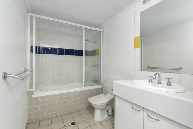 Sixth view of Homely apartment listing, 3/46 Chermside Street, Teneriffe QLD 4005