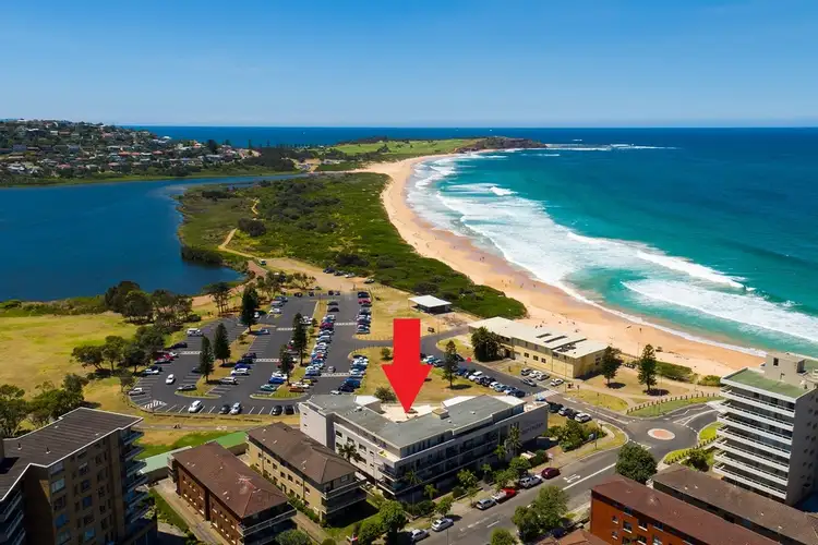 Second view of Homely apartment listing, 2/98 Dee Why Parade, Dee Why NSW 2099