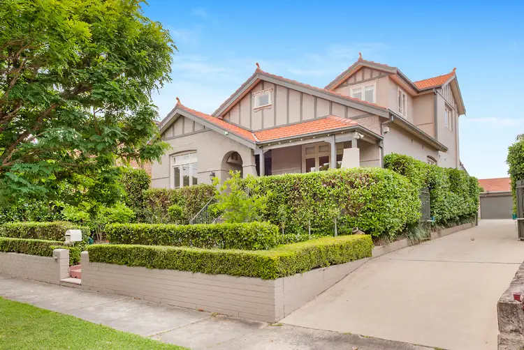 3 Lenore Street, Russell Lea NSW 2046