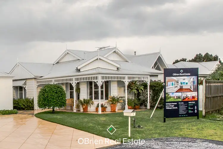 3 Derby Court, Cranbourne North VIC 3977