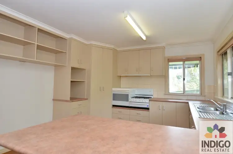 Fifth view of Homely house listing, 2/13 Wood Street, Beechworth VIC 3747