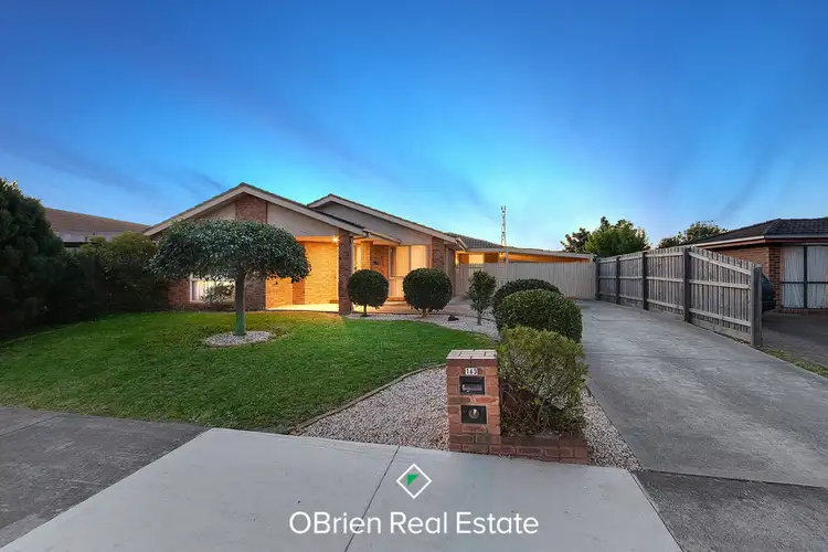 163 Monahans Road, Cranbourne West VIC 3977