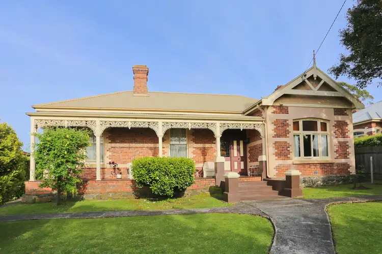 10 Victoria Parade, Devonport TAS 7310