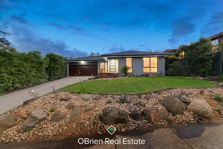 1 Shannon Way, Berwick VIC 3806