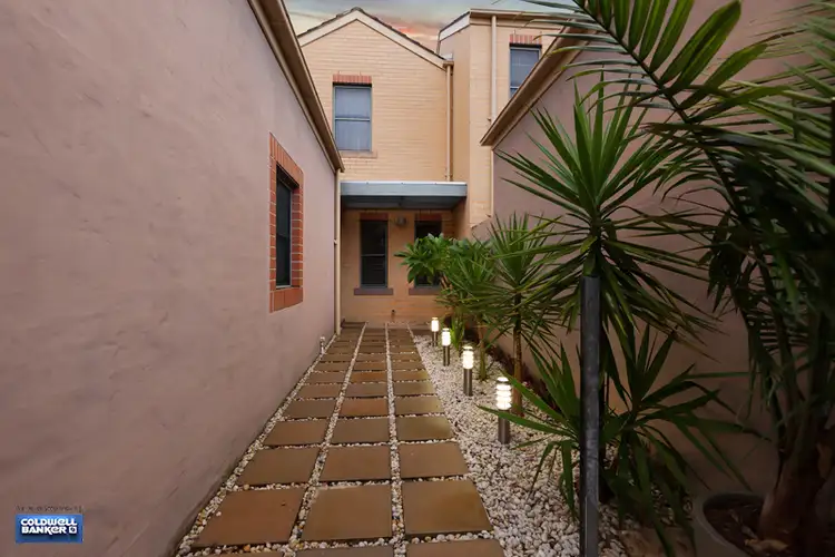 12/20 Continua Court, Wattle Grove NSW 2173