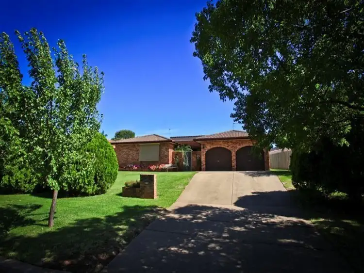 79 Margaret Crescent, Dubbo NSW 2830