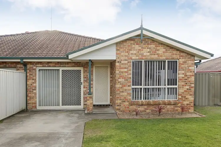 2/7 Kellerman Drive, St Helens Park NSW 2560