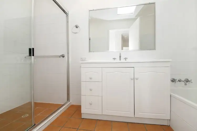 Sixth view of Homely unit listing, 20A/16 Spinnaker Drive, Sandstone Point QLD 4511