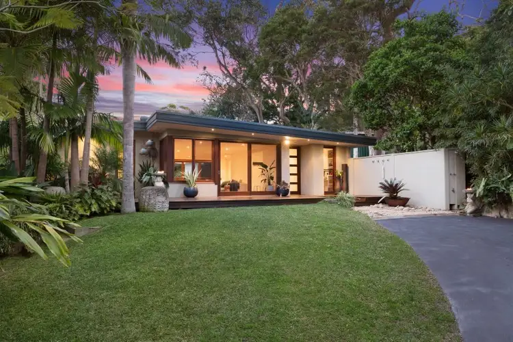 Third view of Homely house listing, 8 Gunjulla Place, Avalon NSW 2107
