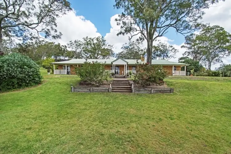 2 Abif Street, Cotswold Hills QLD 4350