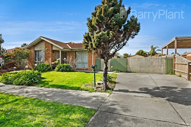 14 Josephine Avenue, Cranbourne North VIC 3977