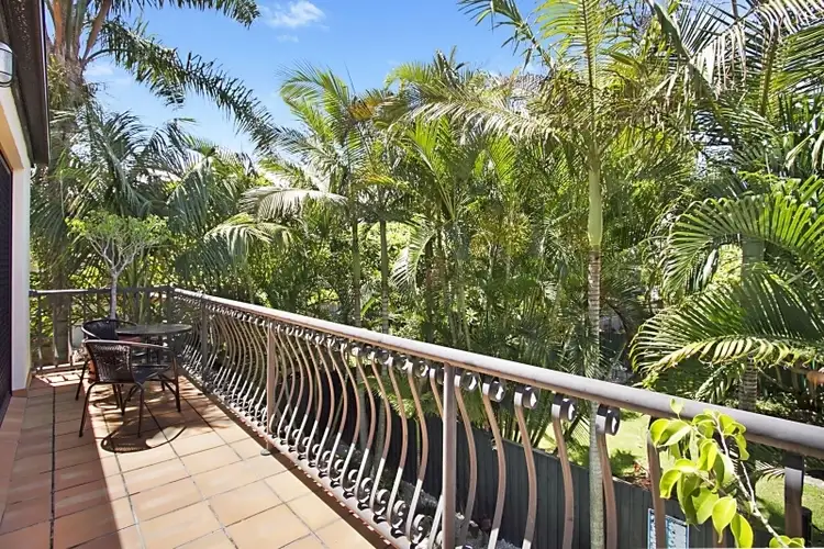 Fifth view of Homely villa listing, 2/115 Seagull Avenue, Mermaid Beach QLD 4218