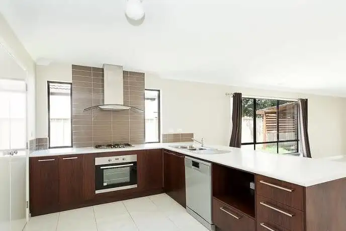 Second view of Homely house listing, 5 Swan Street, Wodonga VIC 3690