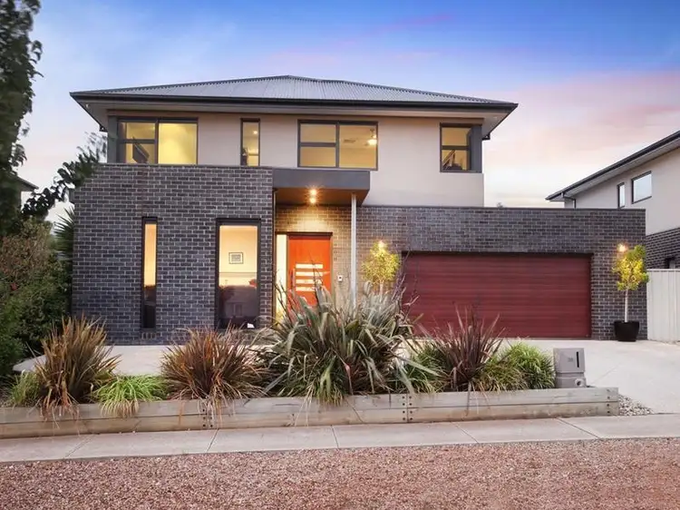 26 Carisbrook Street, Caroline Springs VIC 3023