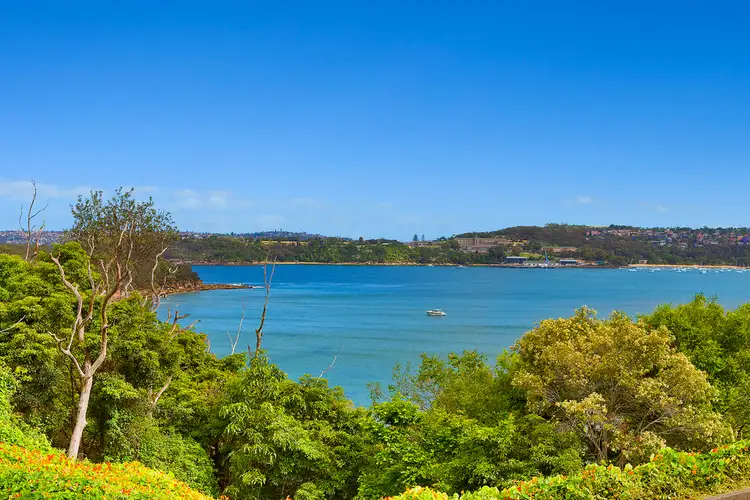 6 Castle Rock Crescent, Clontarf NSW 2093