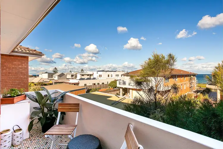 Main view of Homely unit listing, 7/2 Murranar Road, Towradgi NSW 2518