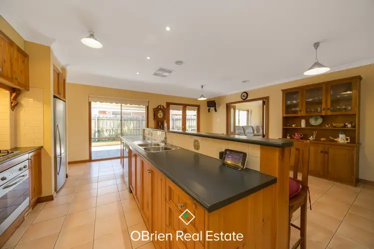 Fourth view of Homely house listing, 4 Saunton Drive, Cranbourne VIC 3977