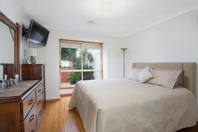 Fifth view of Homely house listing, 33 Cambala Avenue, Lalor VIC 3075