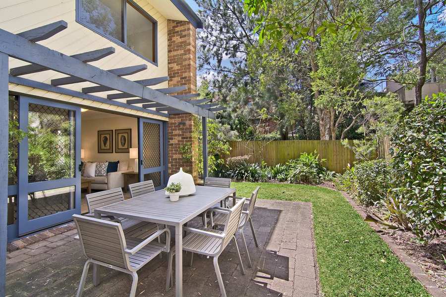 Main view of Homely townhouse listing, 2/199 West Street, Crows Nest NSW 2065