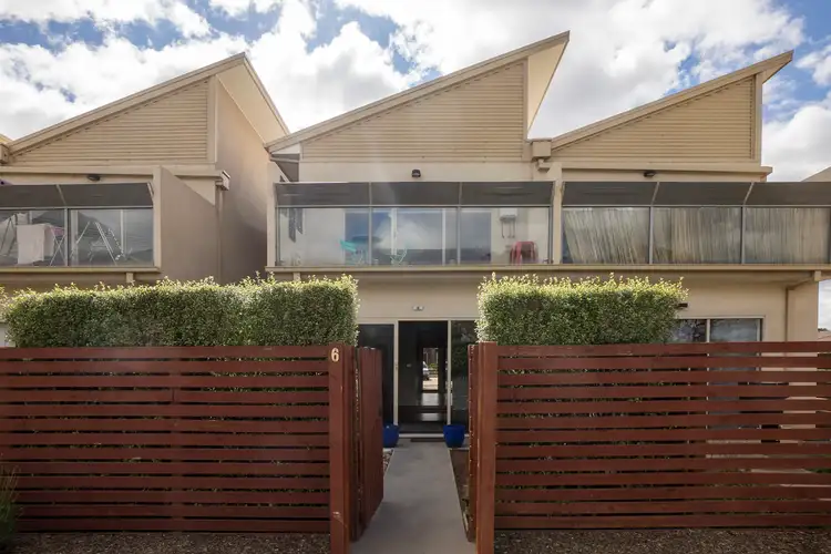 6/38 Somerton Court, Bacchus Marsh VIC 3340