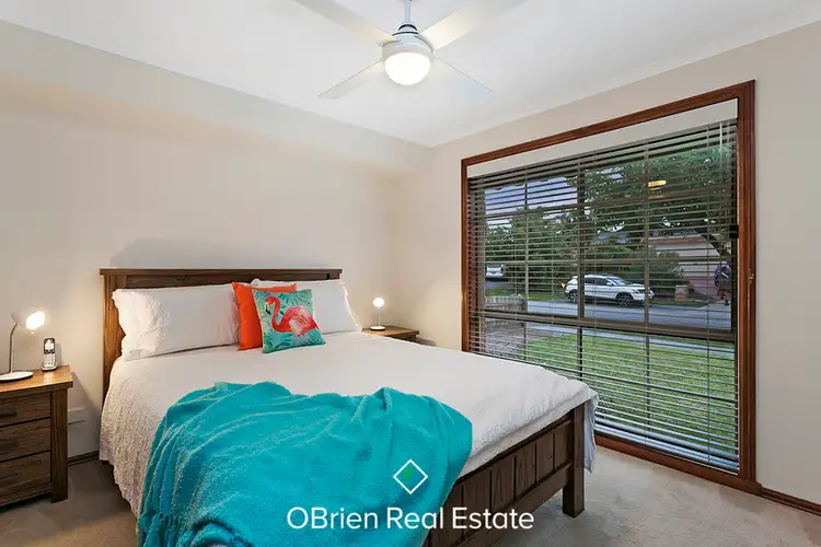 Sixth view of Homely house listing, 2 Hedgerow Court, Narre Warren South VIC 3805