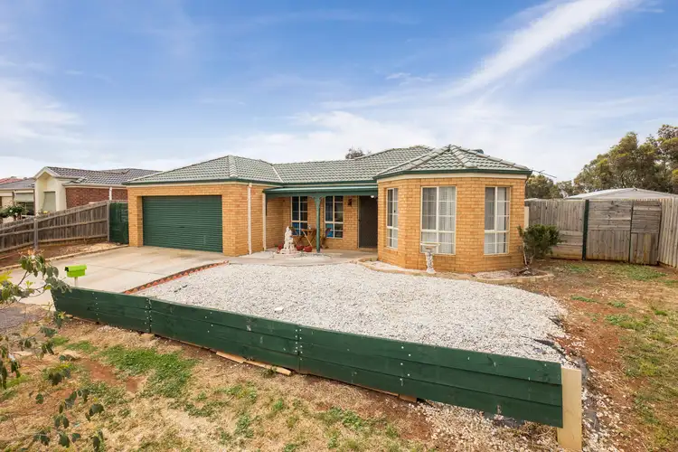 9 McLennan Avenue, Bacchus Marsh VIC 3340