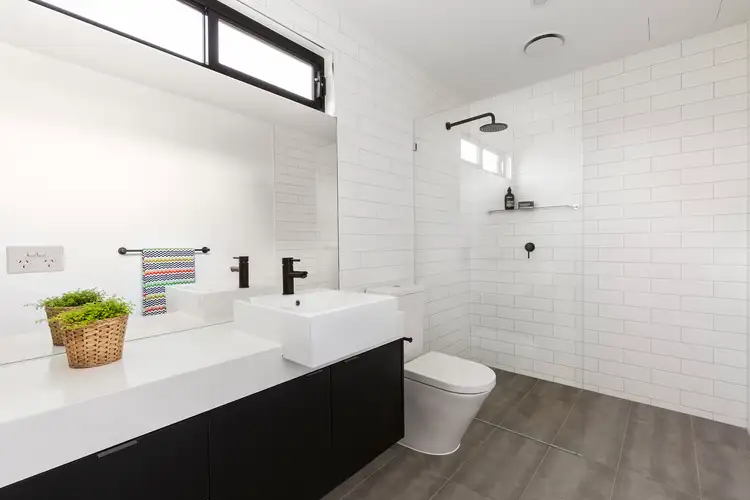 Sixth view of Homely apartment listing, 6/37 Collins Street, Thornbury VIC 3071