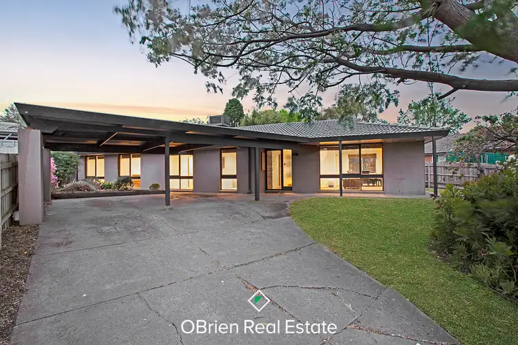 23 Inglenook Crescent, Frankston VIC 3199