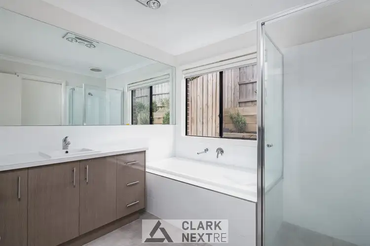 Sixth view of Homely townhouse listing, 1/6 Shakespeare Court, Drouin VIC 3818