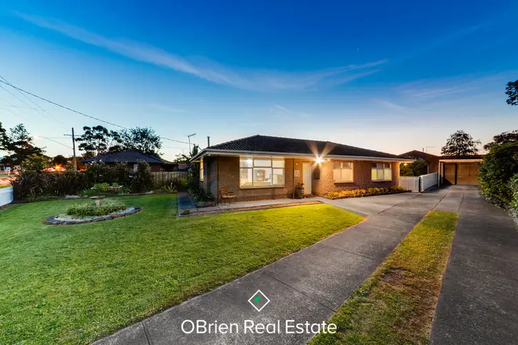 9 Russell Street, Cranbourne VIC 3977