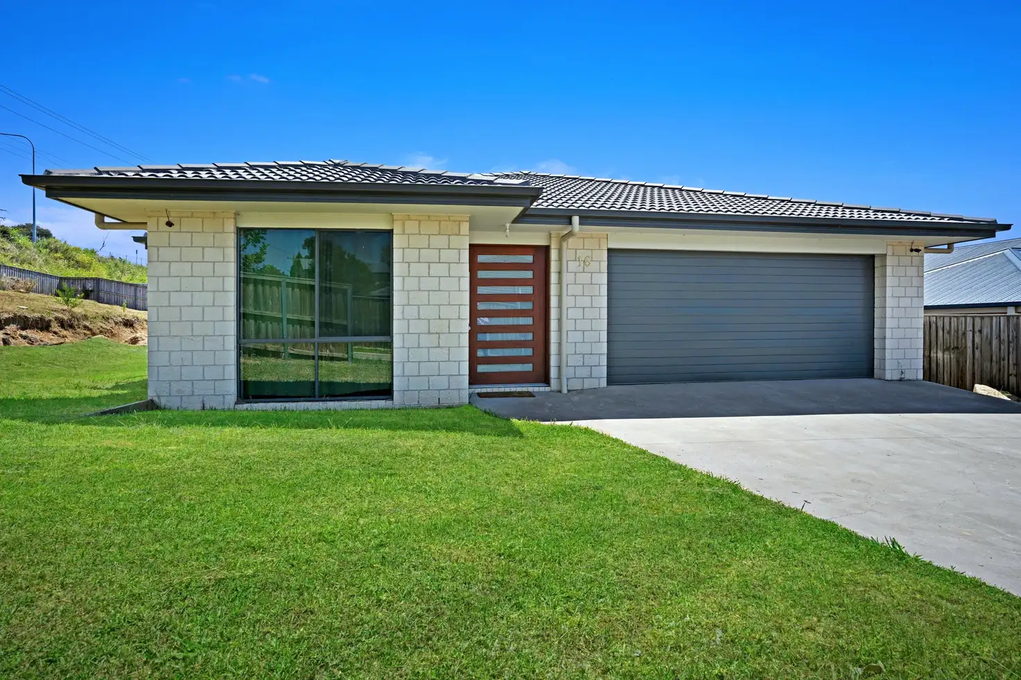 Main view of Homely house listing, 16 Les Circuit, Gillieston Heights NSW 2321