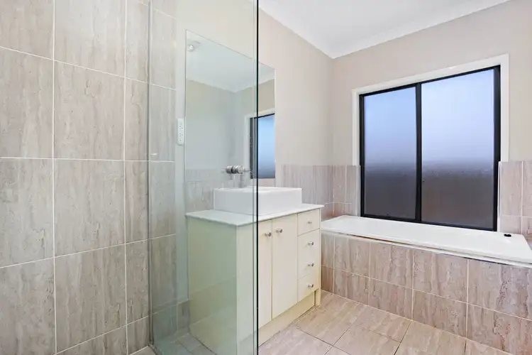 Fifth view of Homely house listing, 16 Les Circuit, Gillieston Heights NSW 2321