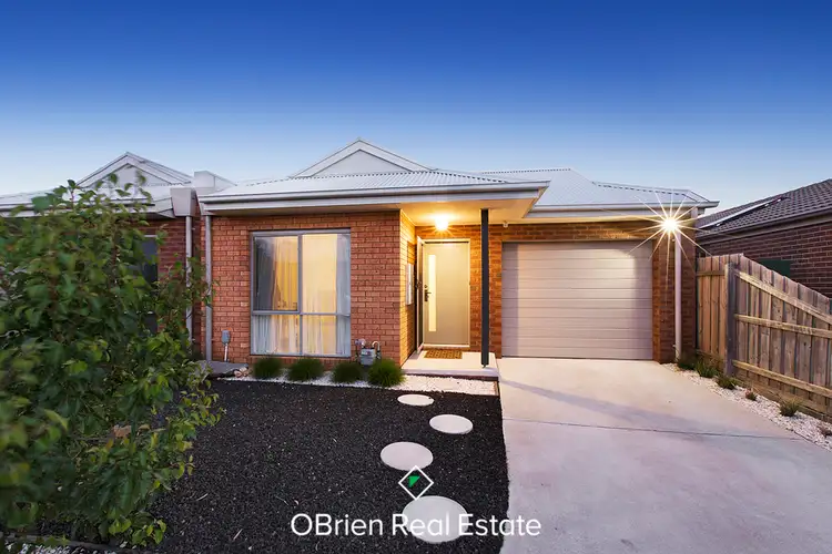 14 Carabott Place, Berwick VIC 3806